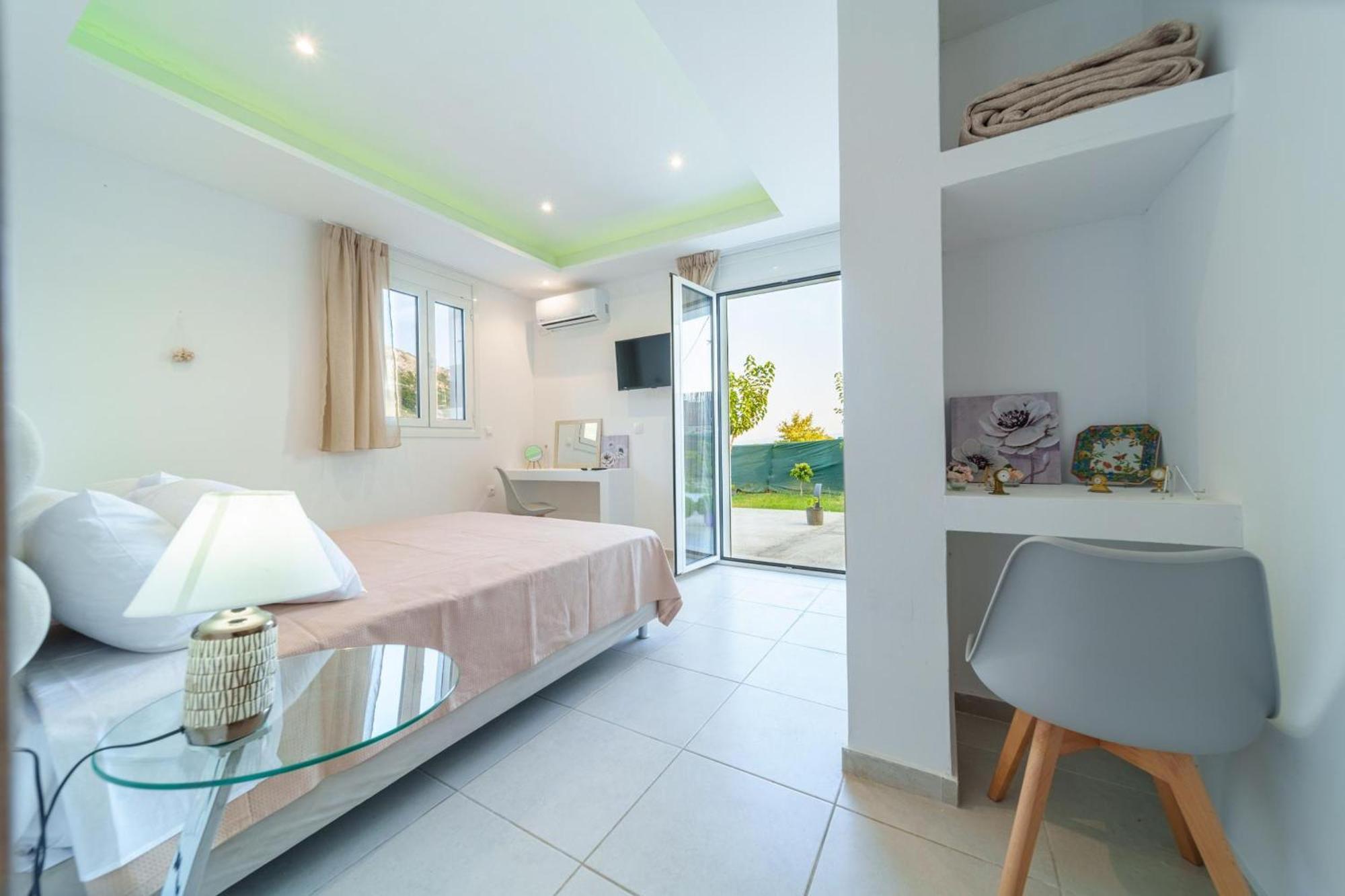Iphigenia Apartments At Κατελειός Εξωτερικό φωτογραφία