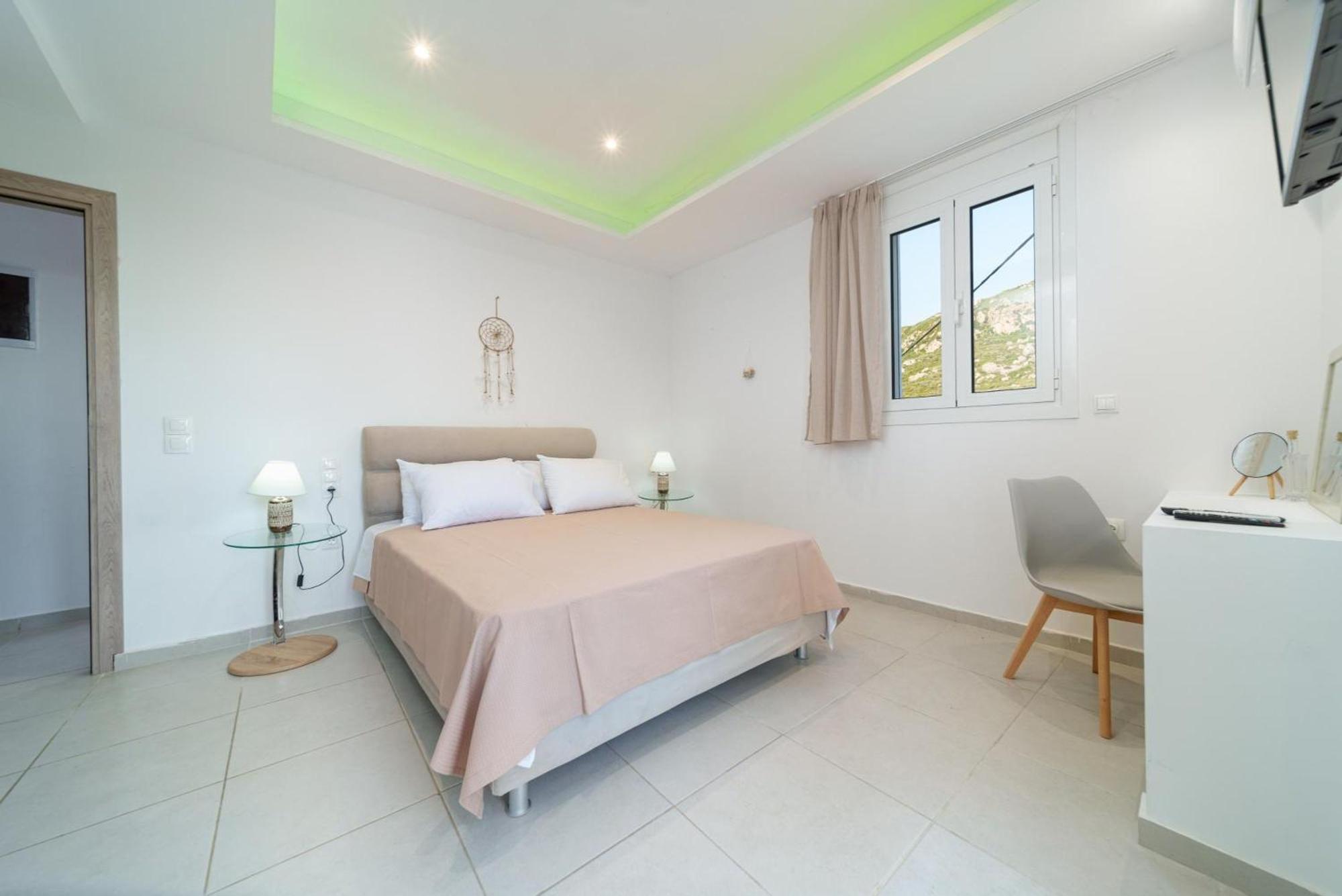 Iphigenia Apartments At Κατελειός Εξωτερικό φωτογραφία